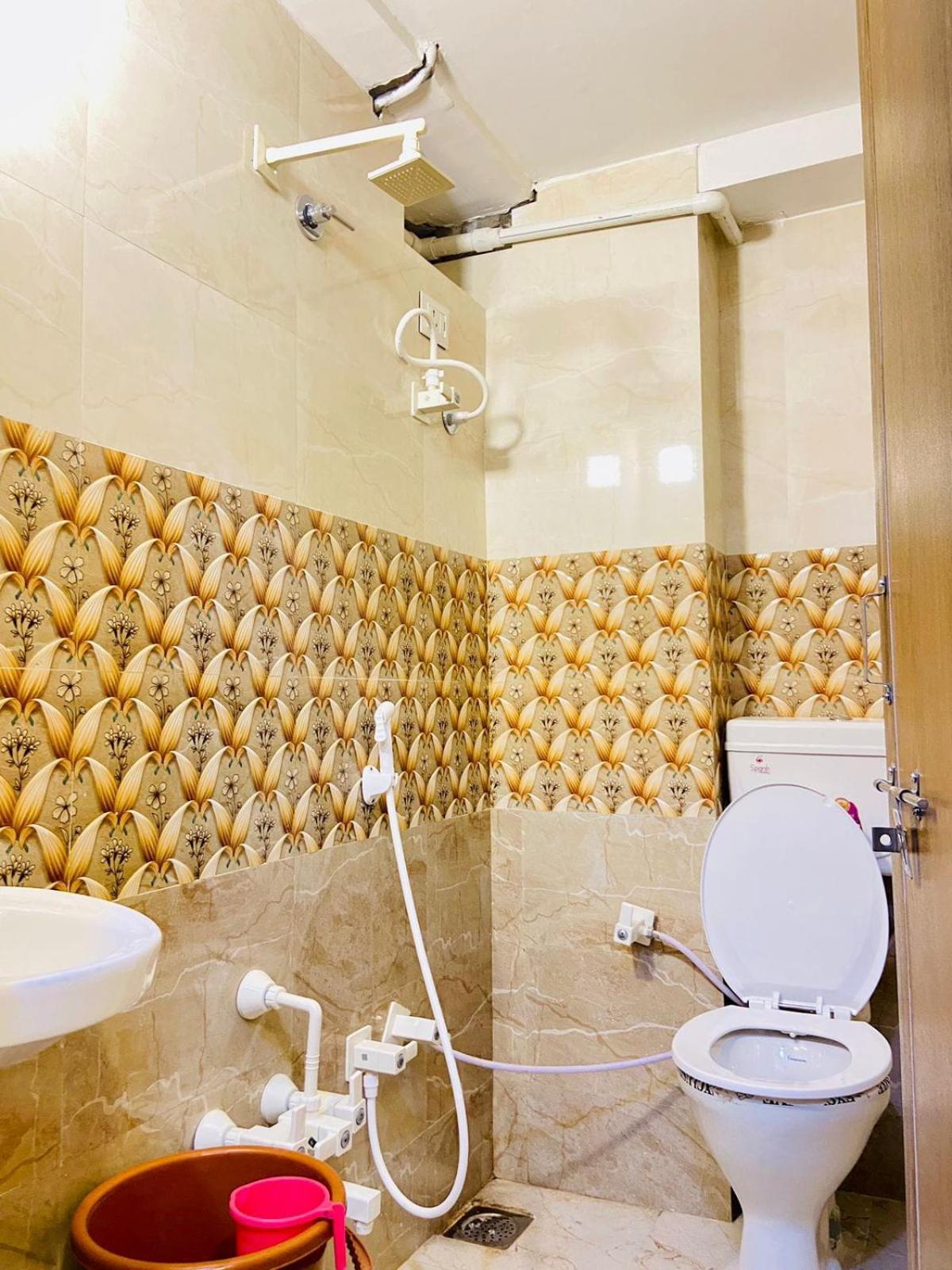 Hotel Alexa By Abc Ahmedabad Exterior photo
