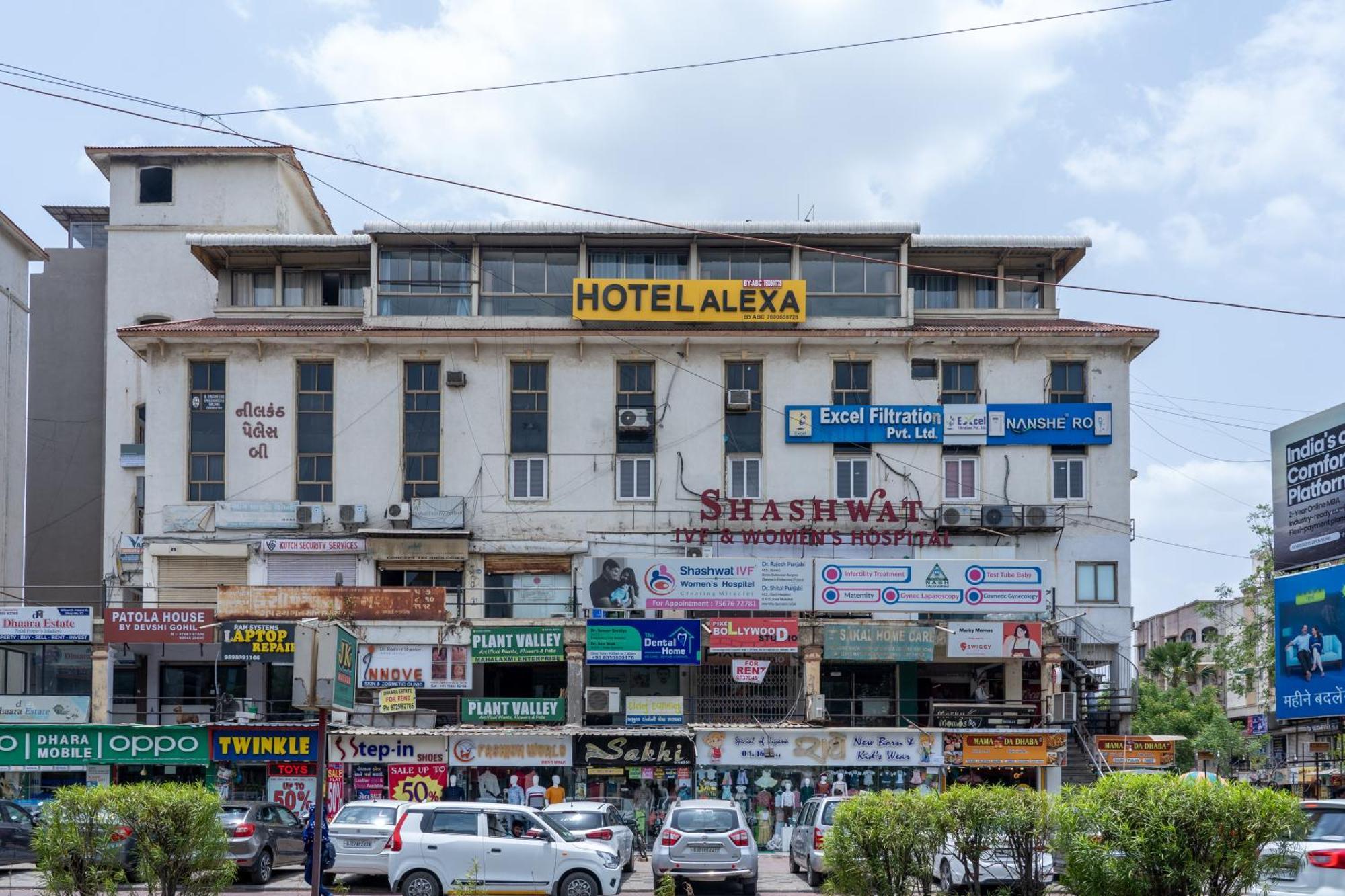 Hotel Alexa By Abc Ahmedabad Exterior photo