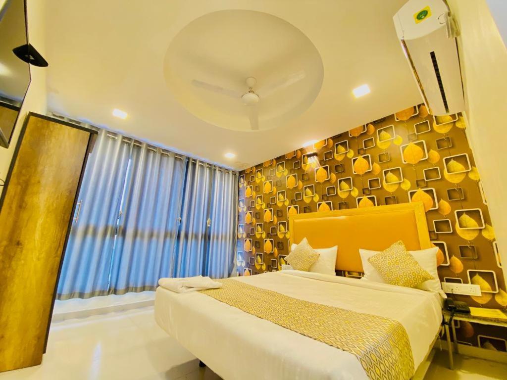 Hotel Alexa By Abc Ahmedabad Exterior photo