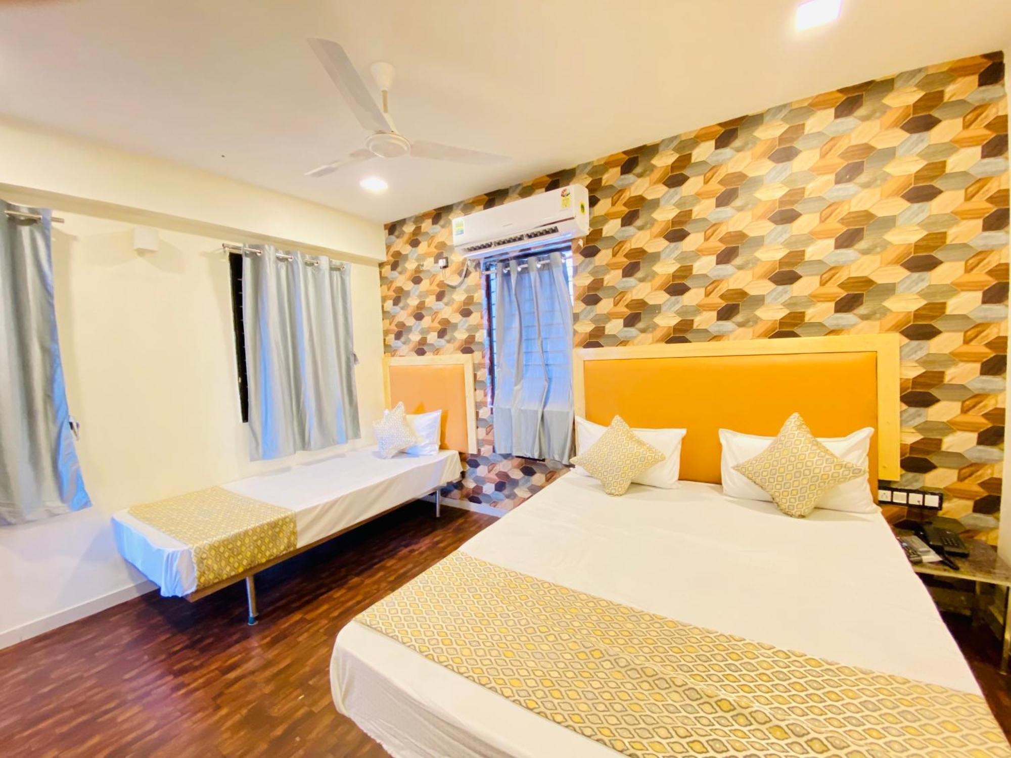 Hotel Alexa By Abc Ahmedabad Exterior photo